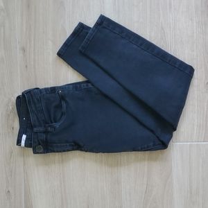 Black skinny jeans size 28